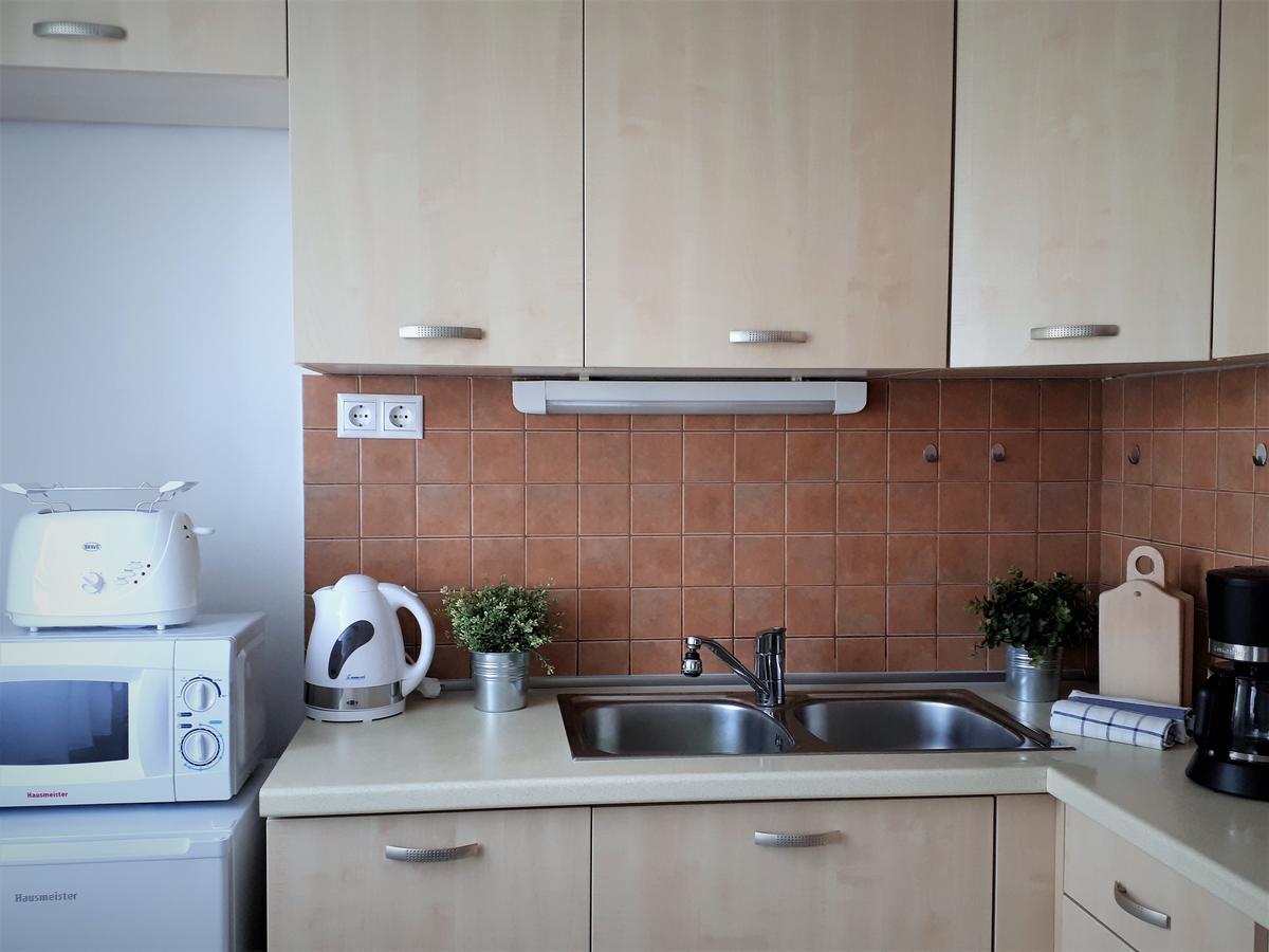 Hanna Apartman Buk Exterior photo
